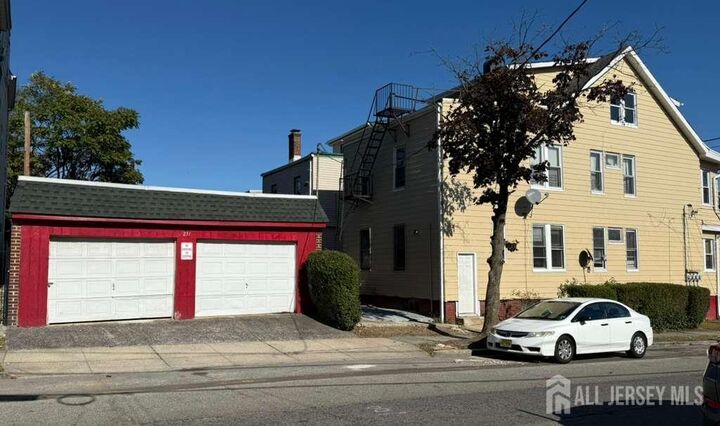 Property Photo:  231 Myrtle Avenue  NJ 07111 