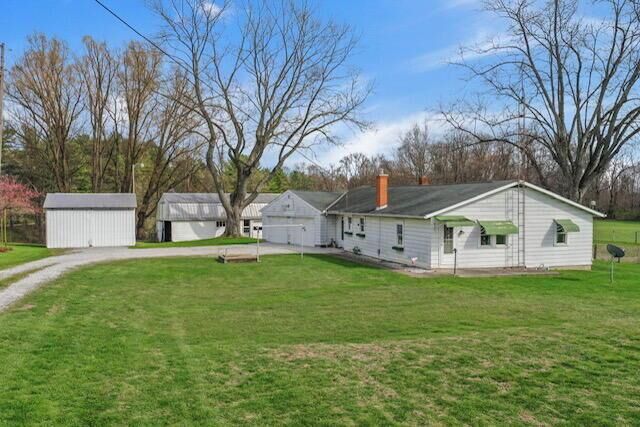 Property Photo:  5079 Cincinnati Zanesville NE Road  OH 43130 