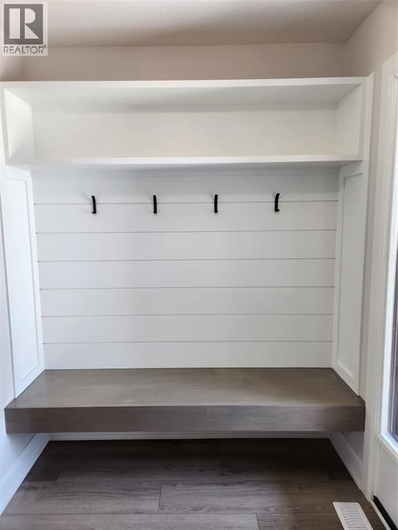 Property Photo: 647 Ketter Way ON N0N 1T0