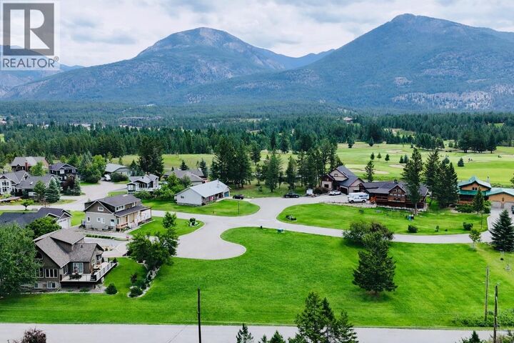 Property Photo:  640 Upper Lakeview Road 5  BC V0A 1K3 