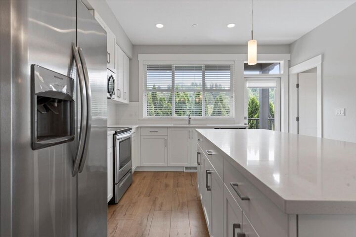 Photo de la propriété:  6029 Promontory Road 11  BC V2R 6B1 