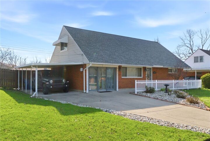 Property Photo:  5718 Rousseau Drive  OH 45424 