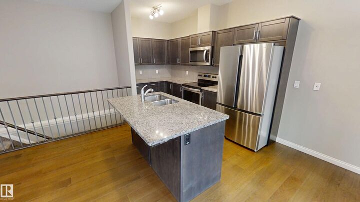 Photo de la propriété:  18230 104A Street NW 59  AB T5X 0G9 