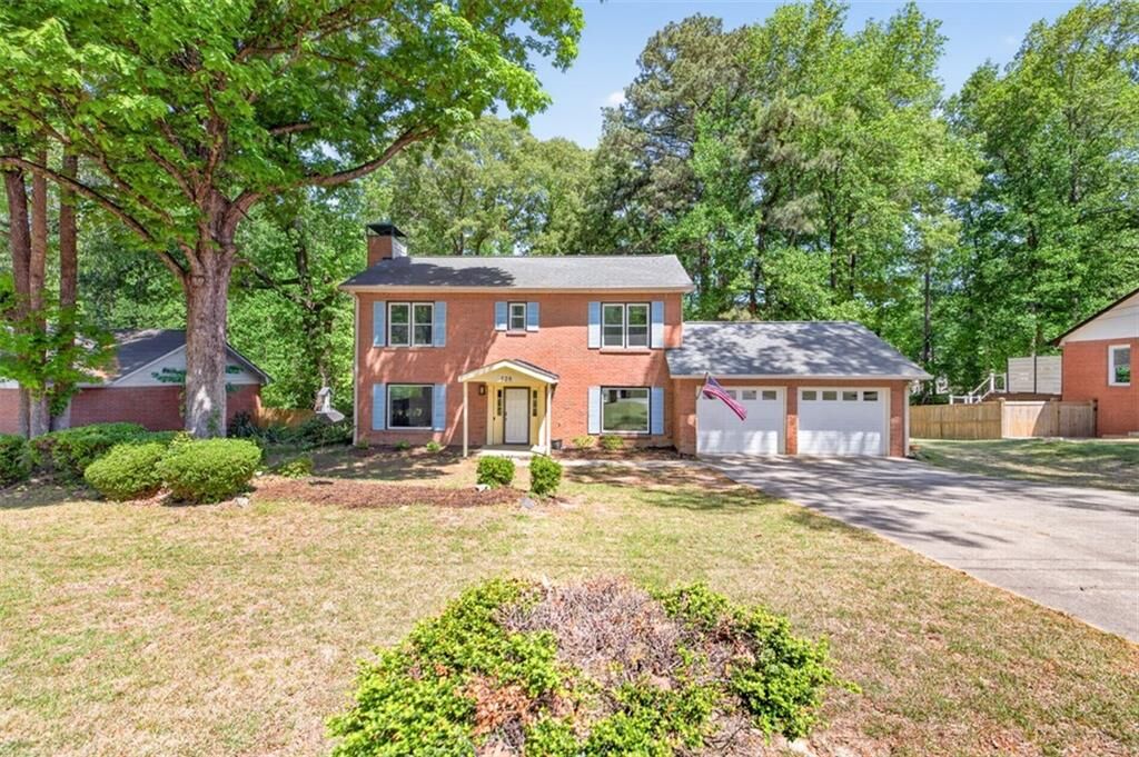 Property Photo:  228 Indian Branch Way  GA 30043 