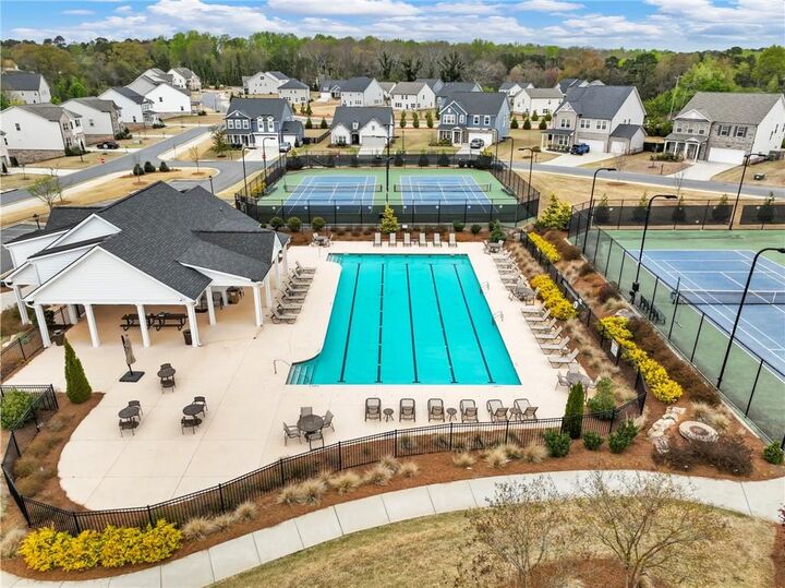 Property Photo: 5535 Allegre Place GA 30028