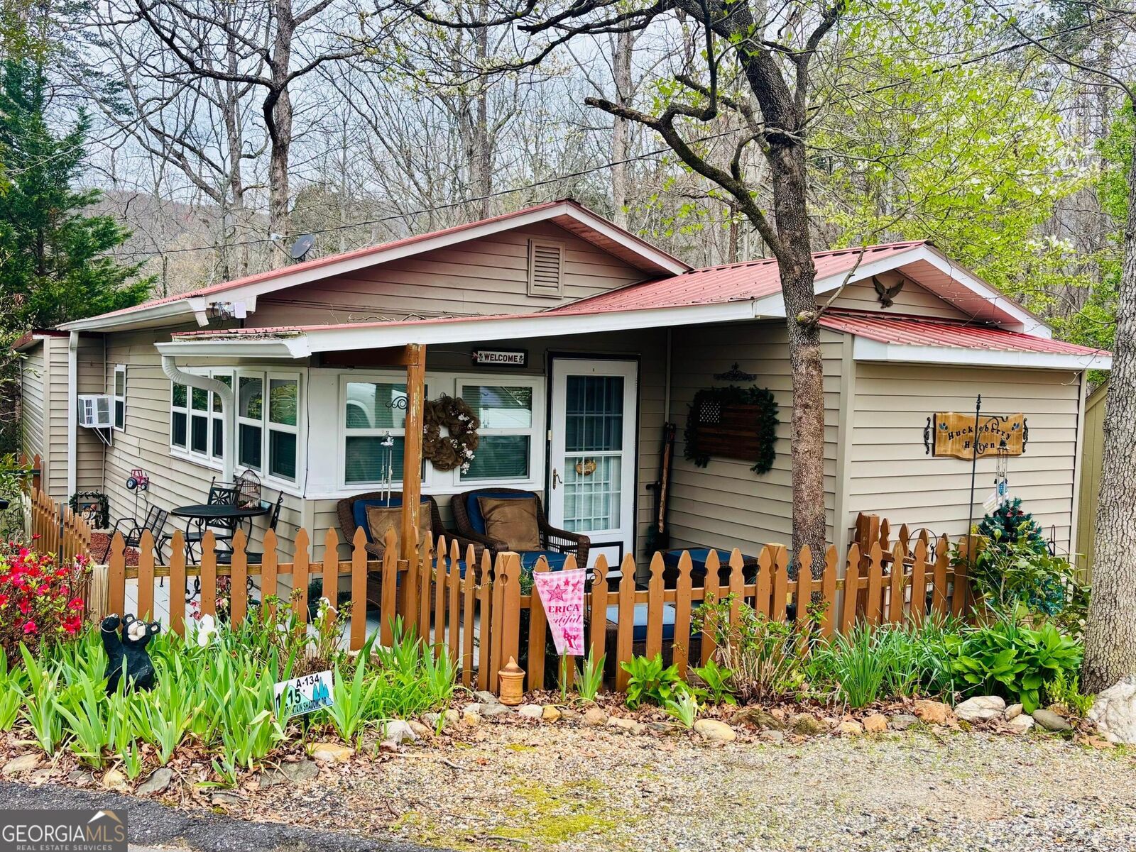 Property Photo:  1215 Mountain Shadows Drive  GA 30528 