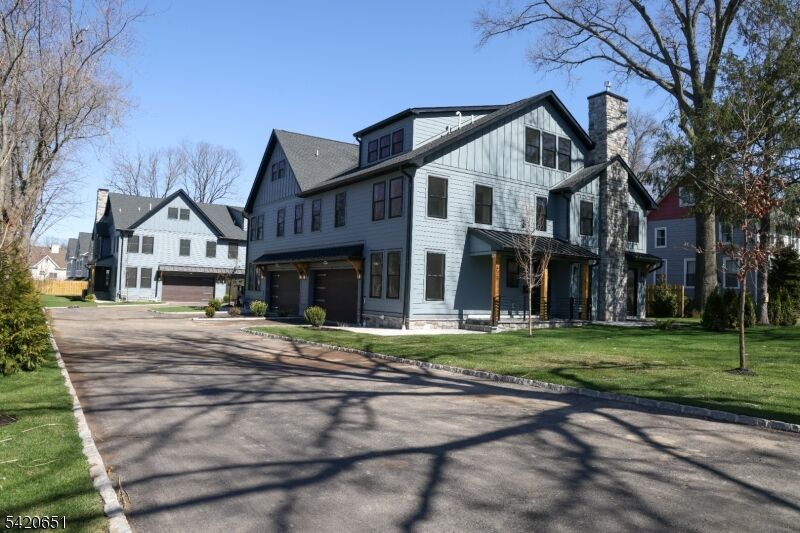 Property Photo:  491 Central Ave 1  NJ 07974 