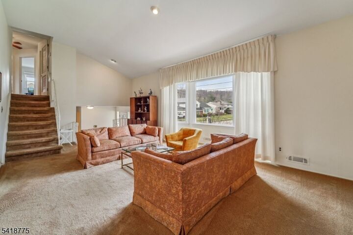 Property Photo:  14 Eton Pl  NJ 07081 