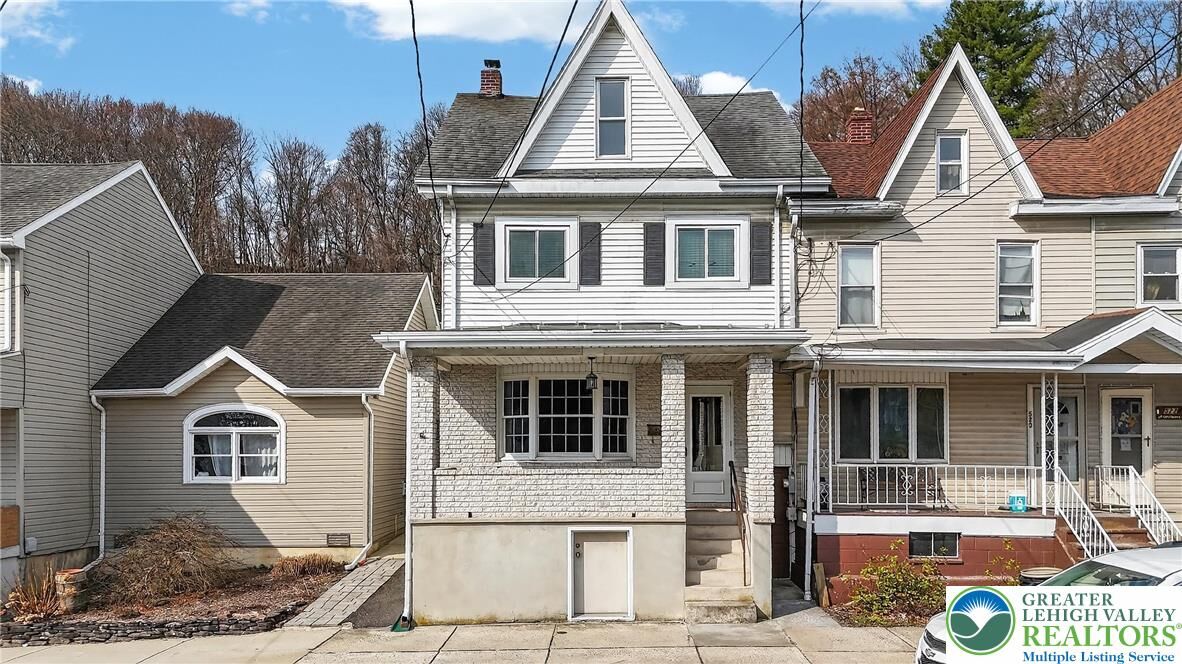 Property Photo: 518 Washington Street PA 18252