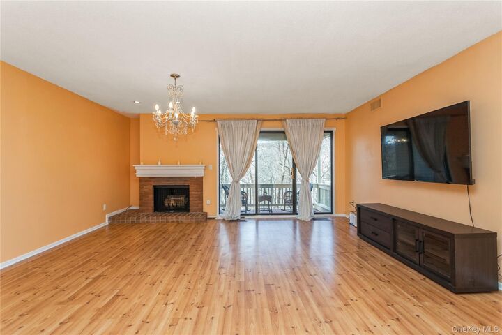 Property Photo: 29 Heritage Hills 29D NY 10589