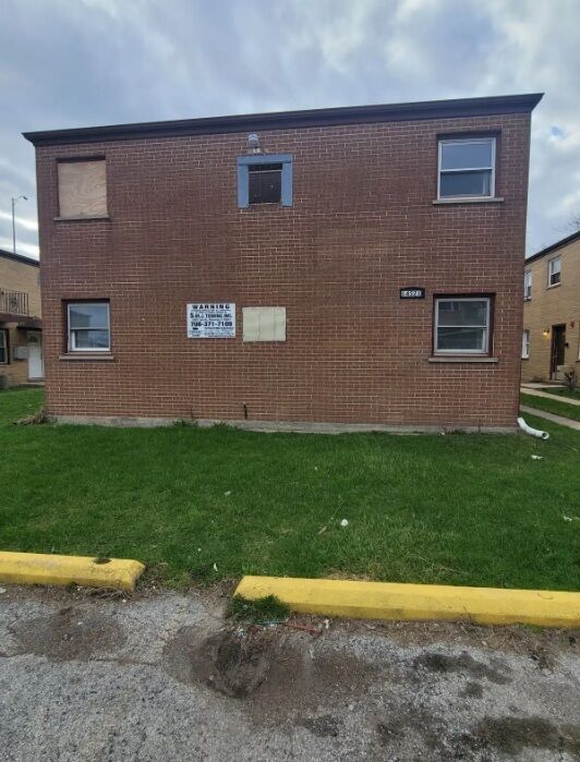 Property Photo:  14521 S Richmond Avenue 1  IL 60469 