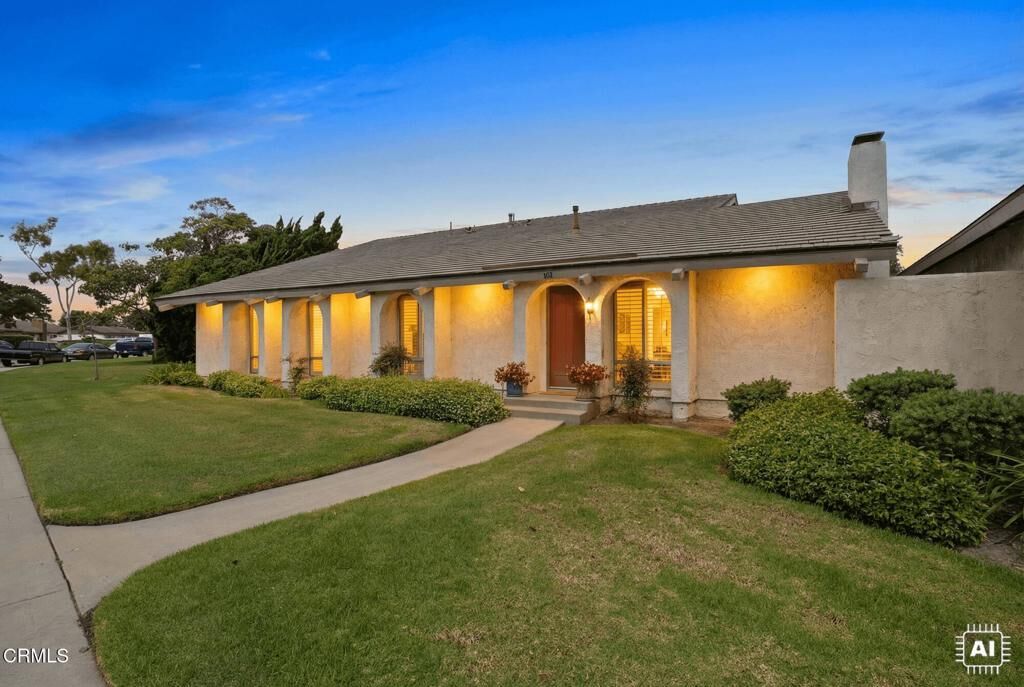 Property Photo:  628 Holly Avenue  CA 93036 