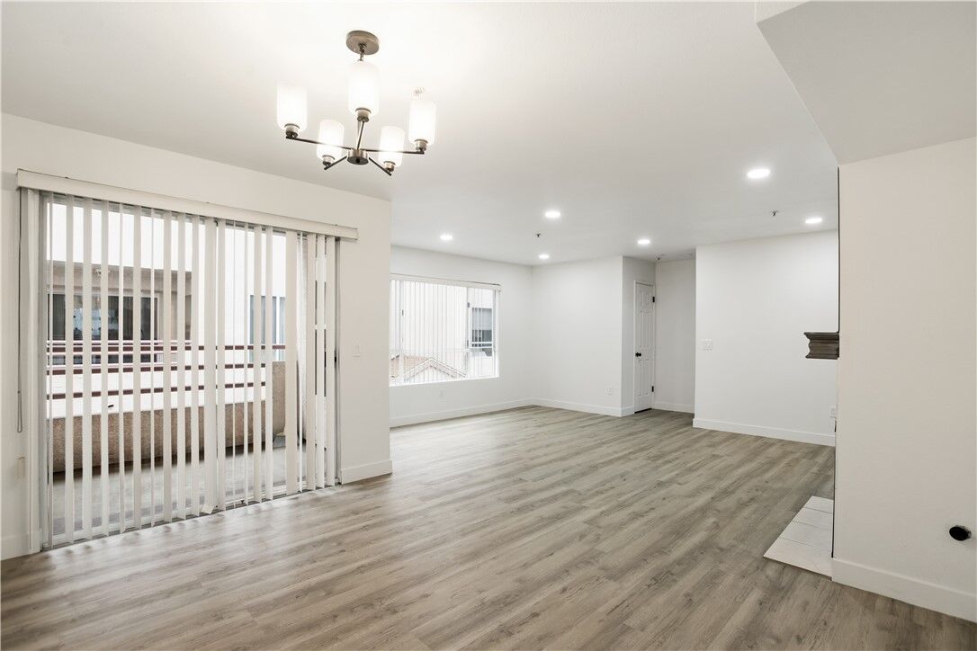 Property Photo:  8744 Burnet Avenue 14  CA 91343 