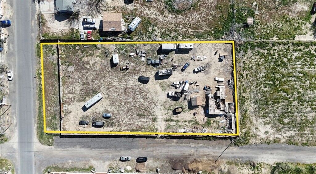 Property Photo:  4 Ave Q4  CA 93543 