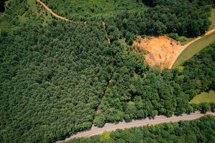 Property Photo:  2023 Wayland Springs Rd  TN 38463 
