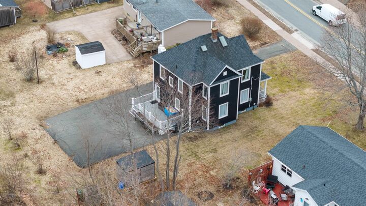 236 Abercrombie Road — photo 1