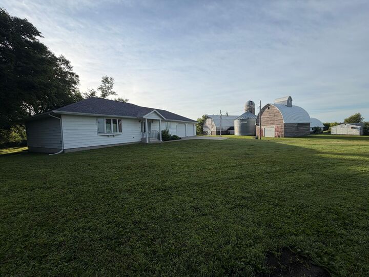 Property Photo: 16612 670th Avenue MN 56009