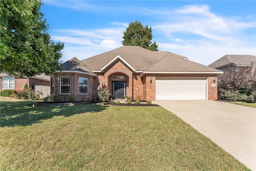 Property Photo:  5703 W Casey Drive  AR 72758 