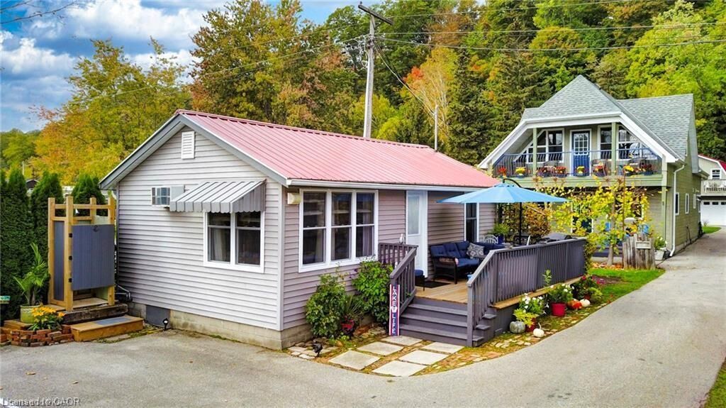 Property Photo: 37B Cedar Drive ON N0E 1T0