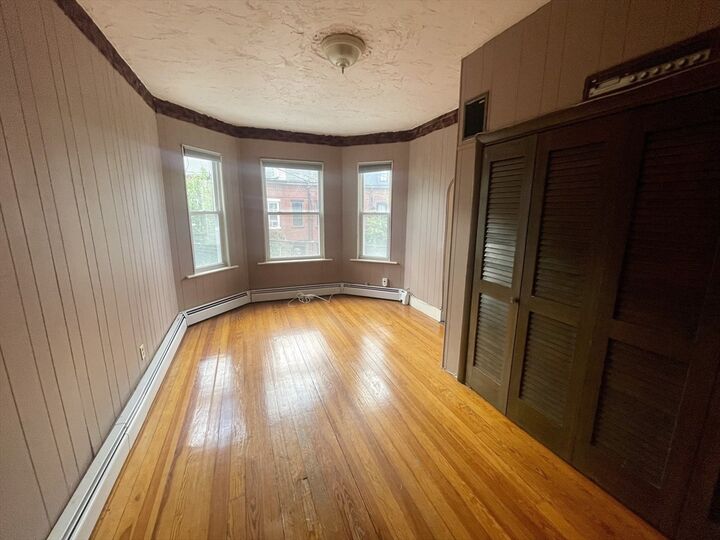 Property Photo:  136 Saratoga St 2  MA 02128 