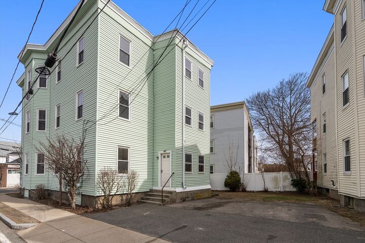 Property Photo:  99 Beech Street 3  MA 02478 