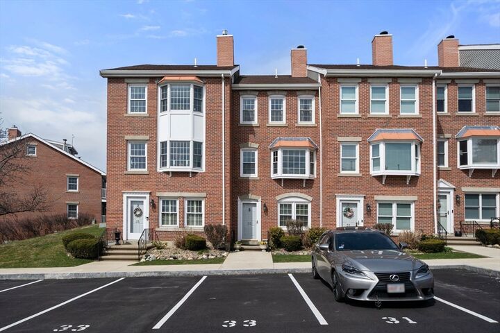 Property Photo:  33 Breakwater Dr 33  MA 02150 