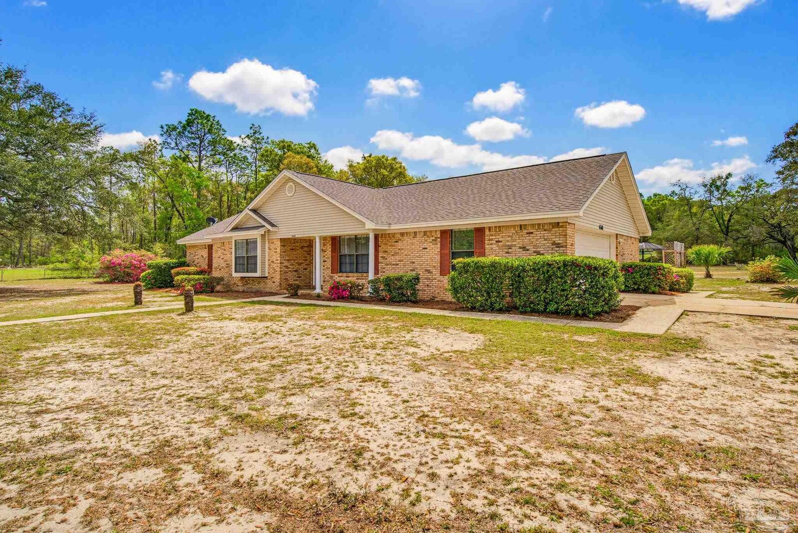 Property Photo:  6568 Yellow Hill Dr  FL 32583 