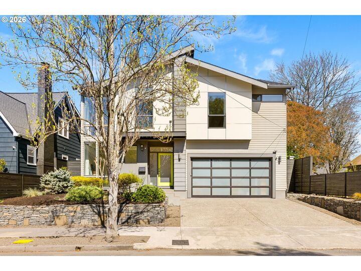 Property Photo:  2025 N Alberta St  OR 97217 