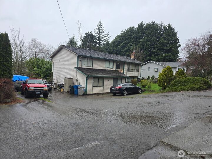 Property Photo:  25611  126th Place SE  WA 98030 
