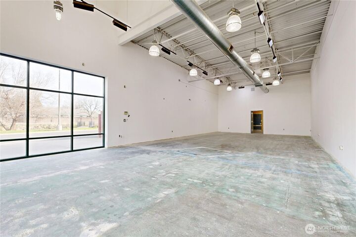 Property Photo:  1605  Meadowbrook Boulevard 1  WA 99324 