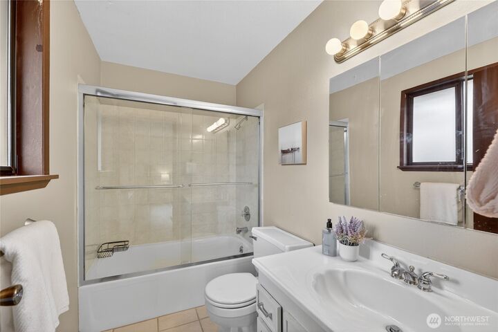 Property Photo:  5231  131st Street SE  WA 98208 