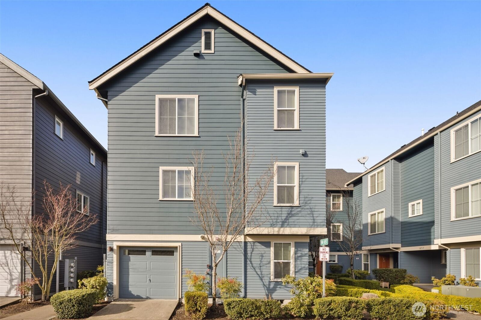 Property Photo: 841 5th Place NE WA 98029