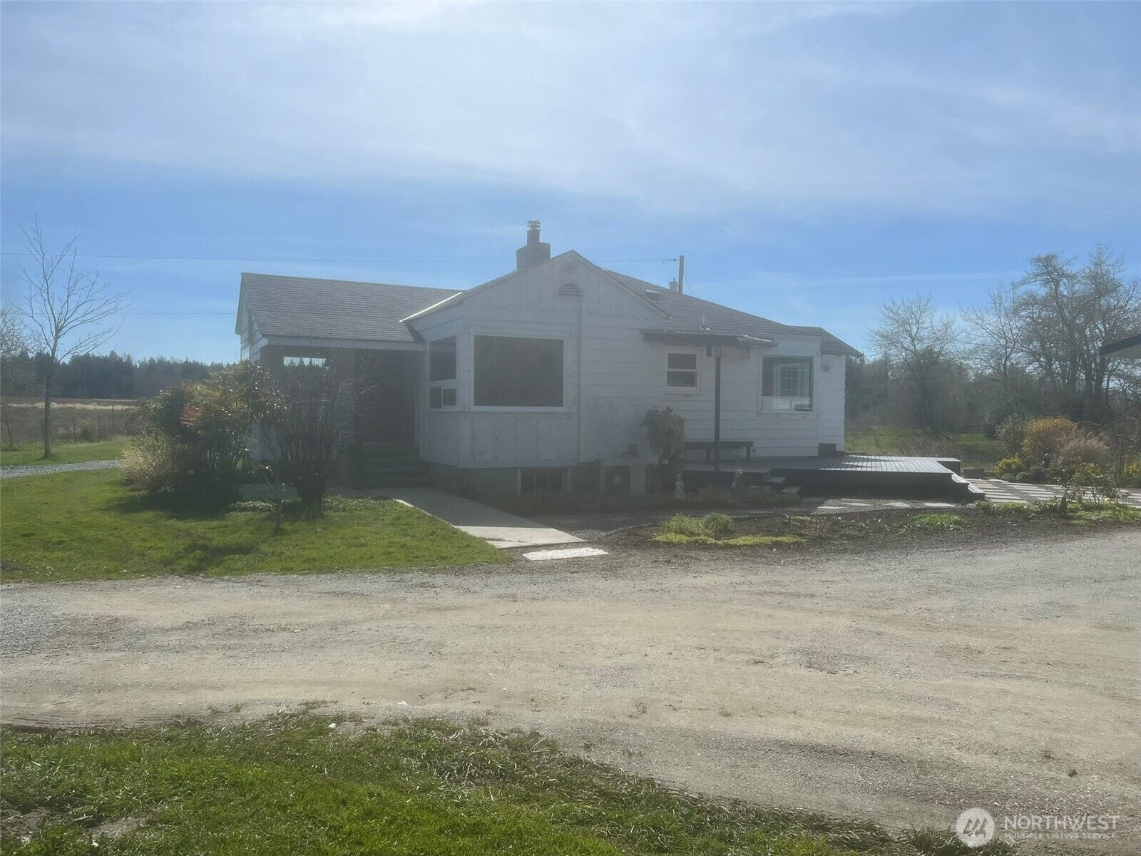 Property Photo: 22556 Franklin Road WA 98273