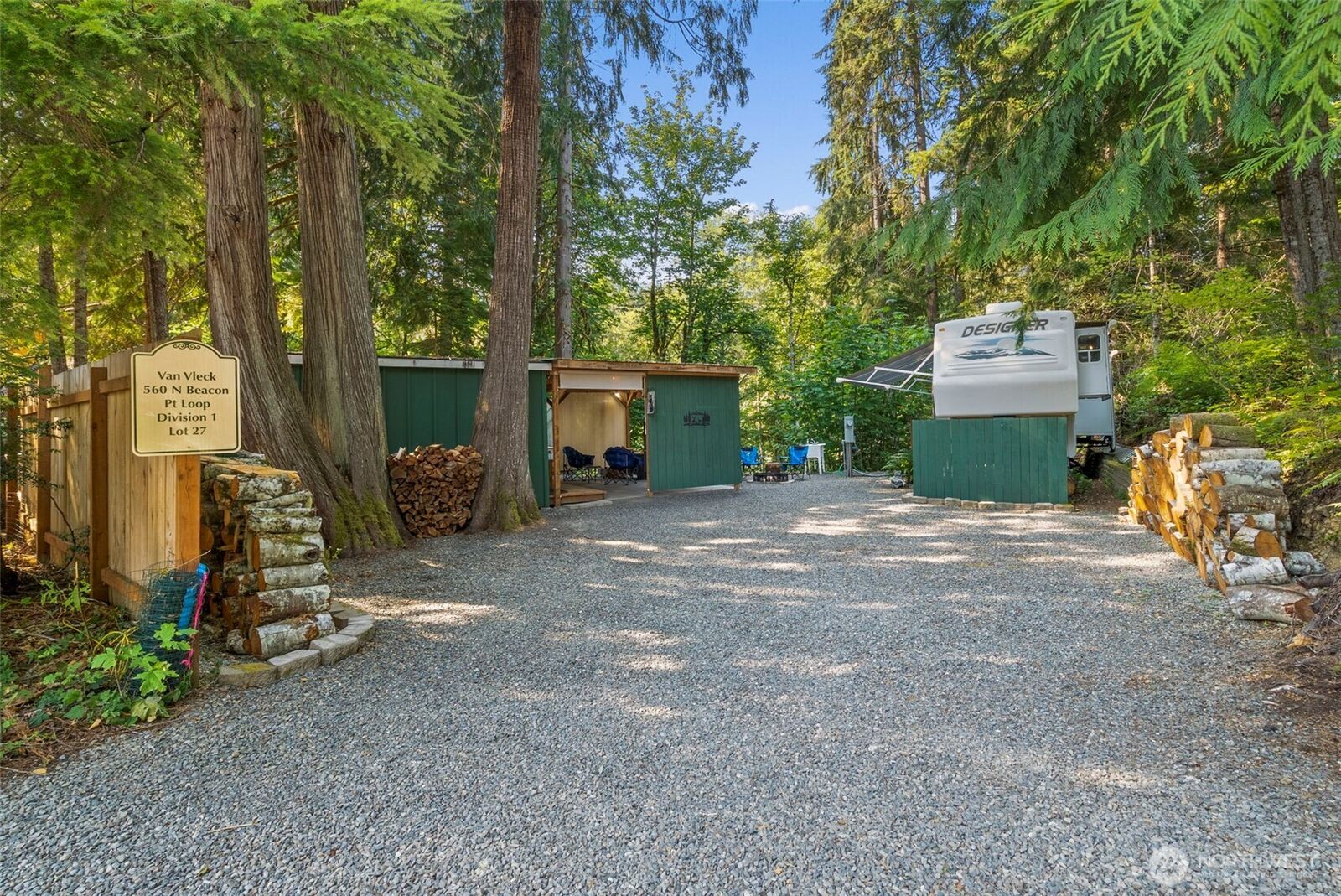 Property Photo:  560 N Beacon Point Loop N  WA 98555 
