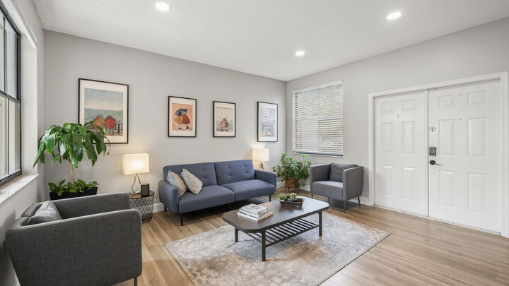 Property Photo:  1089 Tupelo Way  FL 33327 