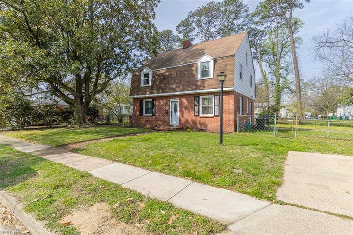 Property Photo:  937 Dogwood Ter  VA 23502 