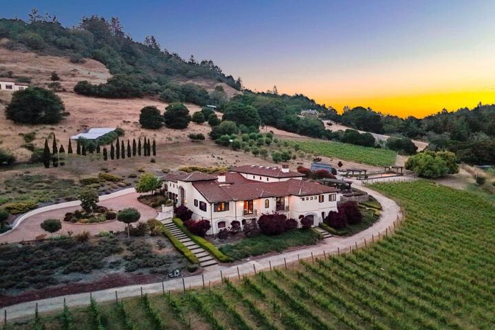Property Photo: 220 Falcon Hill CA 95065