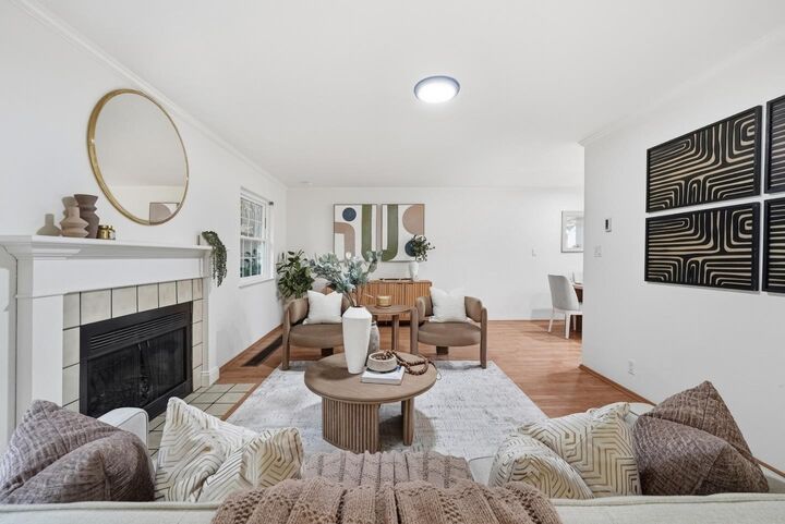 Property Photo:  38 Devonshire Avenue 6  CA 94043 