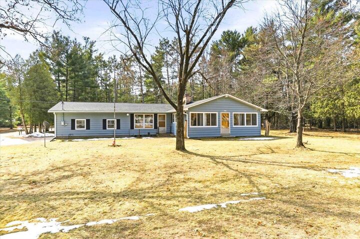 Property Photo:  2077 Blackhawk Street  WI 53934 