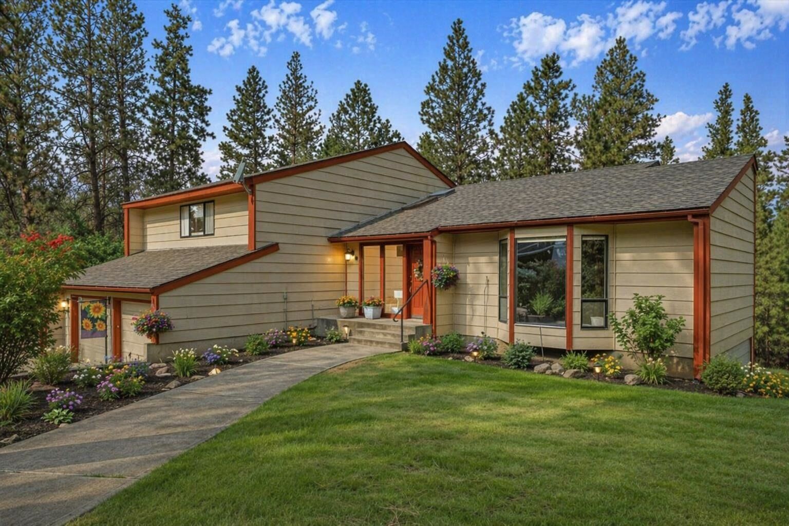 Property Photo:  9105 S Sherman Rd  WA 99224 