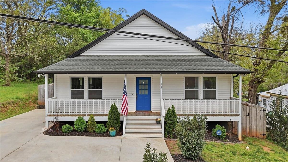 Property Photo: 117 Phillips Street SC 29625
