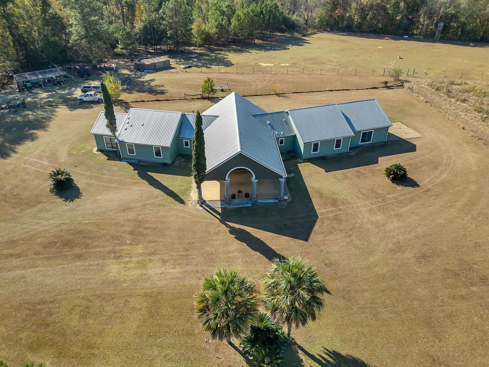 Property Photo: 8701 Salem Road FL 32352