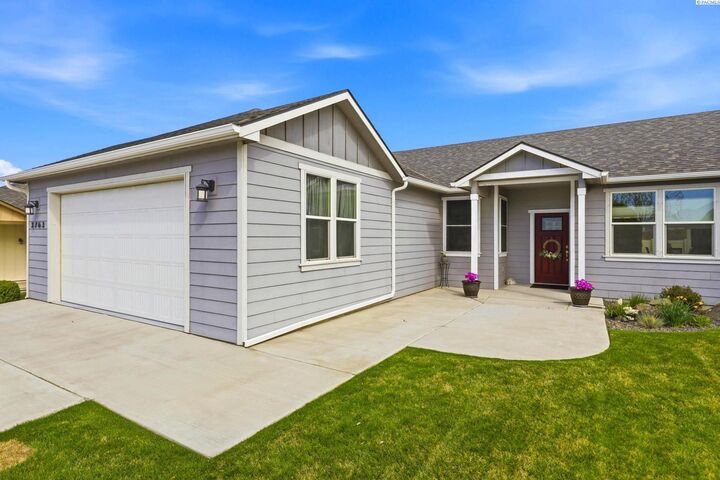 Property Photo: 3763 S Sherman St WA 99338