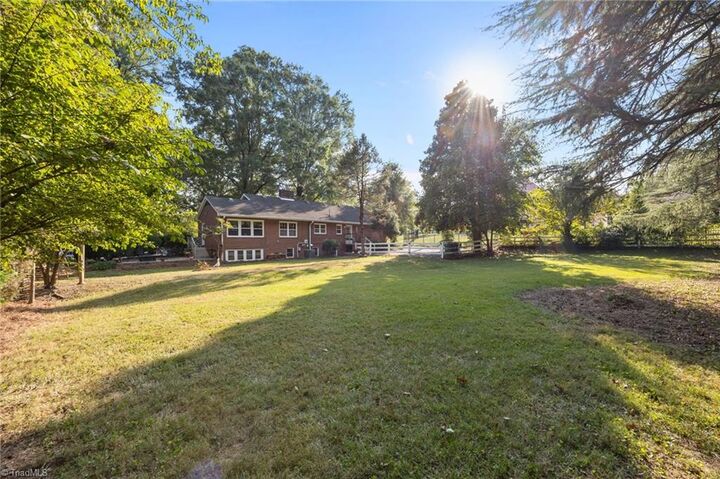 Property Photo:  502 W Hunter Street  NC 27025 