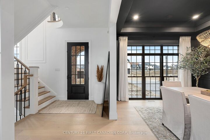 Property Photo:  204 Foxborough Place  ON N0M 2P0 