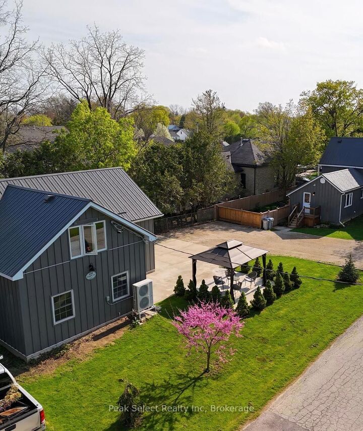 Property Photo: 430 Albert Street ON N0M 1S1