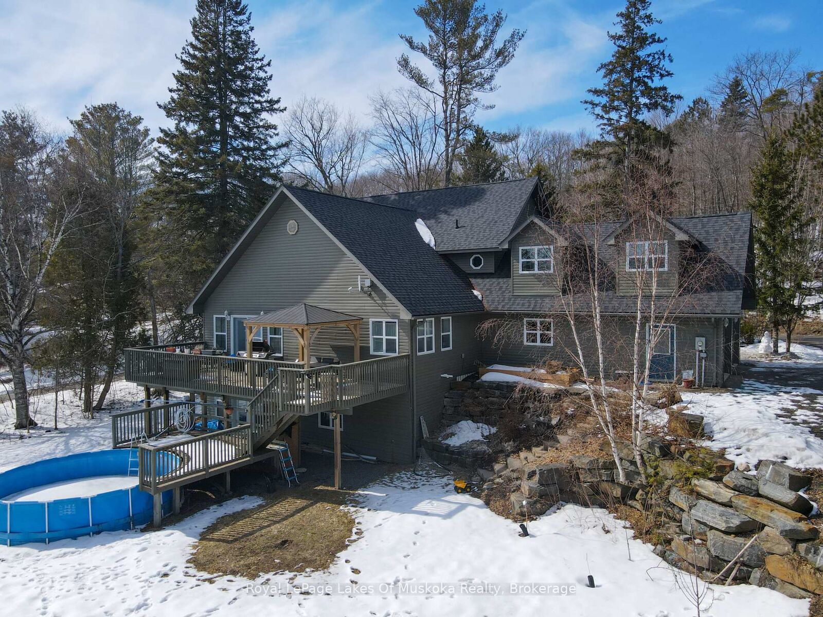 Property Photo: 317 Falcon Road ON P1H 1N3