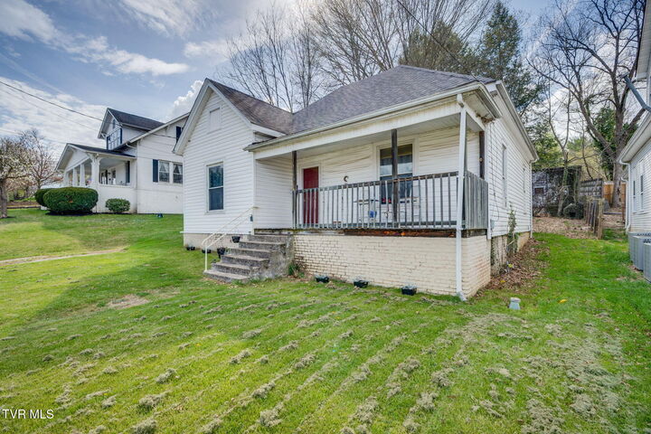Property Photo: 610 Holston Avenue TN 37620