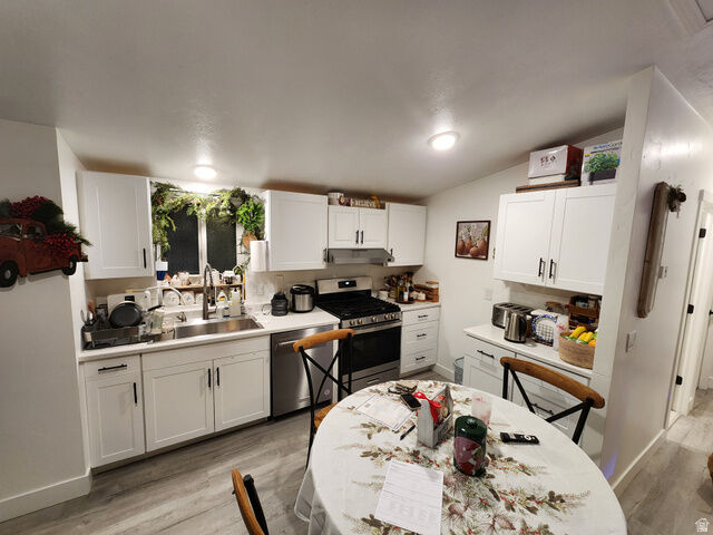 Property Photo: 61 W Sunset Dr N UT 84041