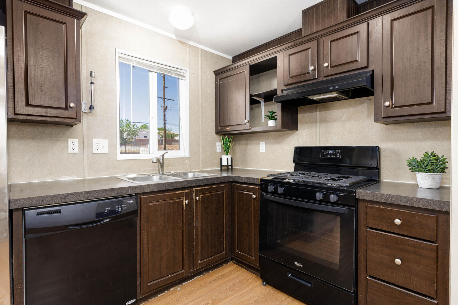 Property Photo:  590 N State St #1  UT 84737 